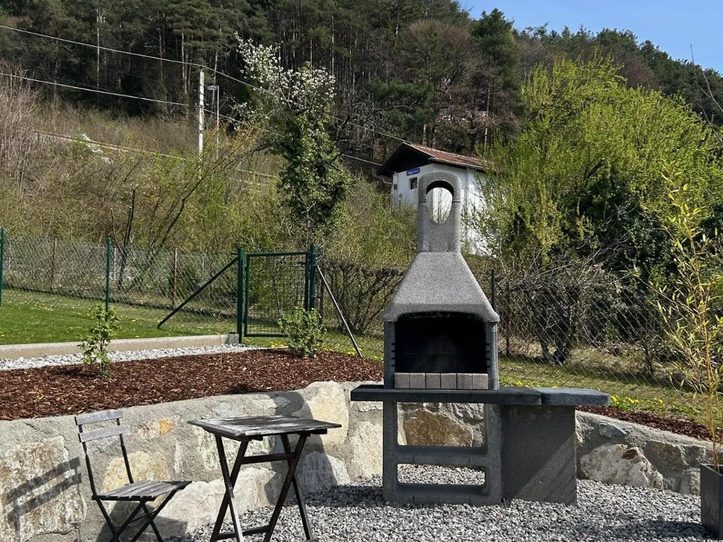 Wohnung Mit Garten Und Panoramablick In Innsbruck 0*,  Österreich